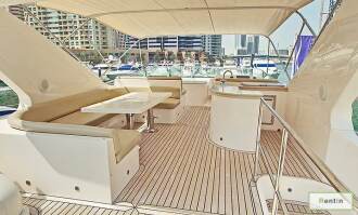 Majesty Emerald 88ft