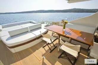 Azimut 68ft sport - 2016 - Dubai Harbour Marina