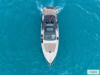 Pershing 5X Pearl White
