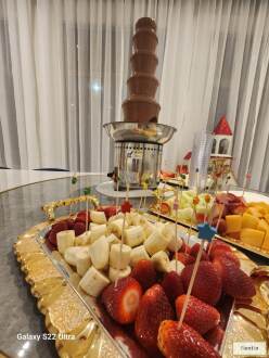 Chocolate Fountain Rental in Dubai. Premium Service