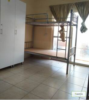 AVAILABLE LADIES BED SPACE/ FAMILY ROOM