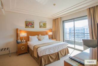 MONTHLY or YEARLY Furnished BIG Bedroom!