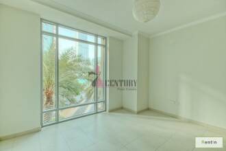 Amazing Lake & Burj Khalifa View | 2 BR Apt