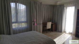 Fully Furnished 4 Bedroom Atrium Entry Villa