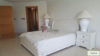 Fully Furnished 4 Bedroom Atrium Entry Villa