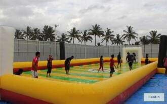 SLIPPERY FOOT BALL INFLATABLE
