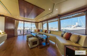 RENT MAJESTY 88FT EMERLAND IN DUBAI