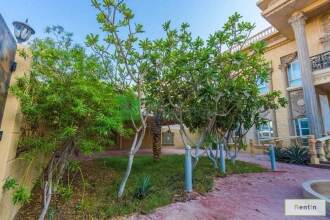 Fabulous 5 BR+S+M+L Villa @ 300k