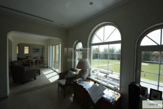 District 5,  3 BR  Small Villa , Jumeirah Park.