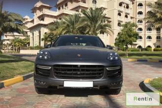RENT PORSCHE CAYENNE GTS 2016IN DUBAI