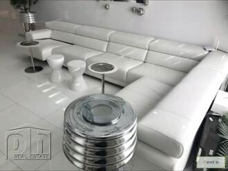Luxury Upgraded Furnished 1Bed Townhouse