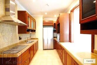 Stunning Penthouse, Maids Room, Free A/C.
