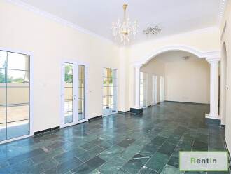 Gorgeous VILLA/ friendly community!!