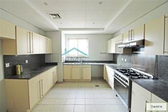 Entertainment Foyer - Oasis Cluster - Available Now