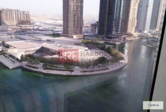 Full Lake View Fitted Office Space with Pantry