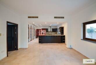 Backing off onto the garden.5BR Marbella Villa.