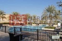 Large 3BR + Maid's Room at Emaar Villa in Marina.