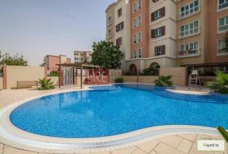 A Large Well-Maintained Studio in Discovery Gardens