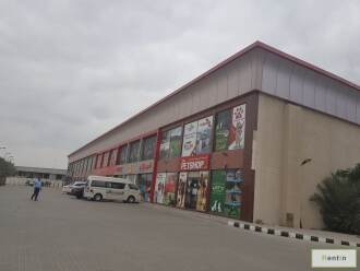 Multiple Shops, and warehouse for rent