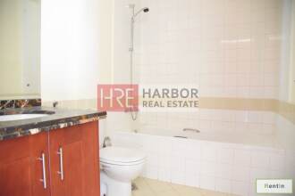 Single Row Type C,2 bedroom close to park