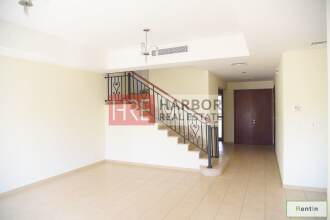 Single Row Type C,2 bedroom close to park