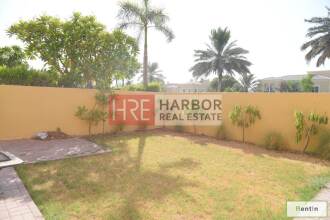 Single Row Type C,2 bedroom close to park