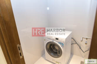 Higher Floor Spacious 2BR for Rent