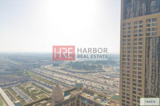 Spacious 3BR Apartment with Canal View