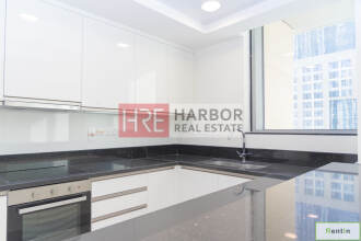 Spacious 3BR Apartment with Canal View