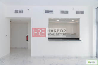 Spacious 3BR Apartment with Canal View