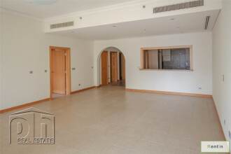 LARGE 2 Bed F TYPE High Floor Beach Club