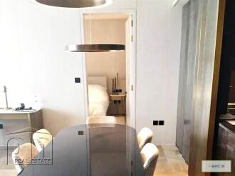 5 Star, Fully Furnished Apartment in FIVE