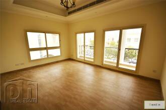 4 Bedroom Villa | 4 Cheques Accepted