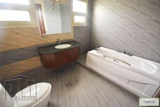 4 Bedroom Villa | 4 Cheques Accepted