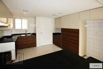 2M, New Kitchen, Vacant, Maintenance contract
