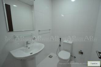 2 + maid ROOM hydra avenue full see view