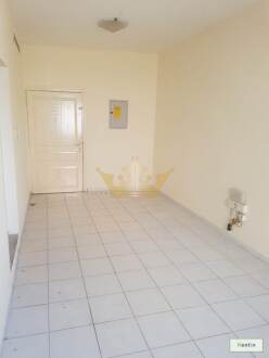 Near burjuman metro studio  45k/4 cheques