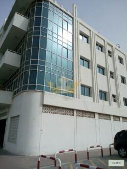 Ready 2Bedrooms in Bur Dubai for Rent