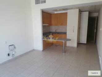 Studio in Prime Location, Oud Metha, Free AC Charges