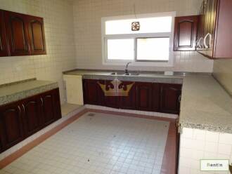 5 + Bedroom Villa available at Al Jaffiliya for rent