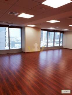 Ready Office in Cluster E, Close to Metro, Fully Fitted