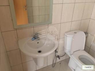 Beast Deal! Specious Studio | Fitted Kitchen