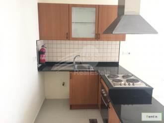 Beast Deal! Specious Studio | Fitted Kitchen