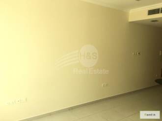 Beast Deal! Specious Studio | Fitted Kitchen