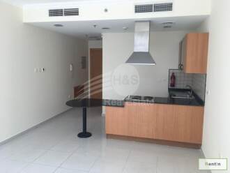 Beast Deal! Specious Studio | Fitted Kitchen