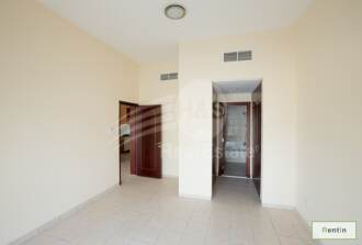 Semi Furnished 1 Bedroom in Building 60 Discovery Garden