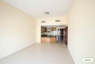 Semi Furnished 1 Bedroom in Building 60 Discovery Garden