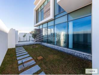 Luxury Villas in the most Prestigious in Barsha 1