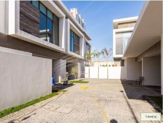 Luxury Villas in the most Prestigious in Barsha 1