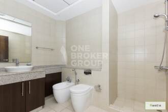 Unfurnished, Closed Kitchen w/Community view